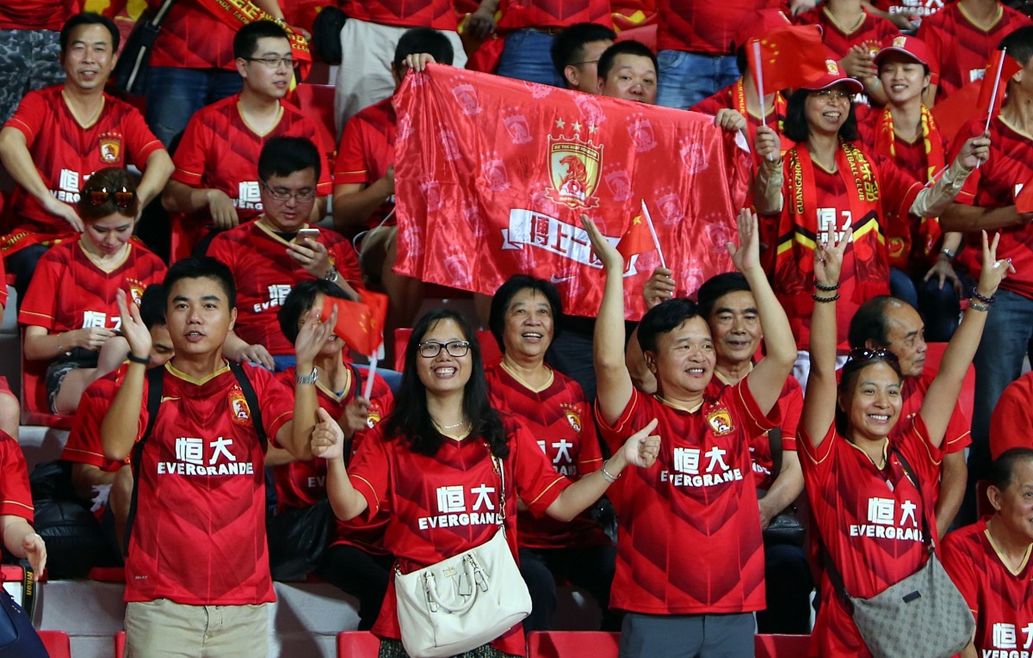 上港战胜泰达，恒大遭遇劲敌逼近积分榜