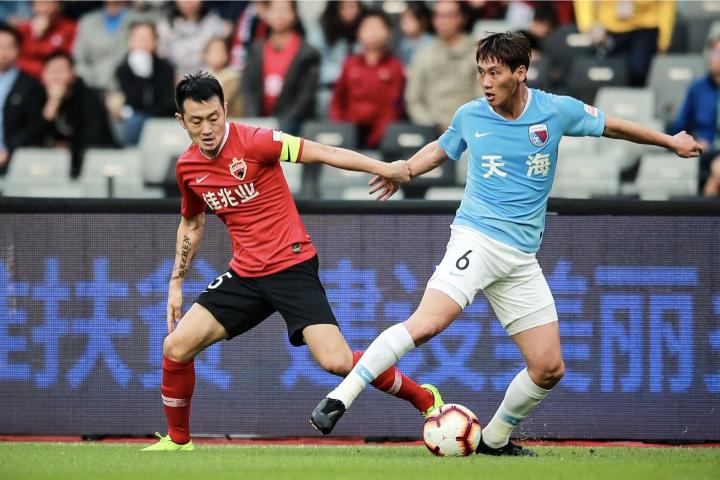 爱游戏中国官网-包含深圳佳兆业客场逆转对手,赢得关键三分的词条