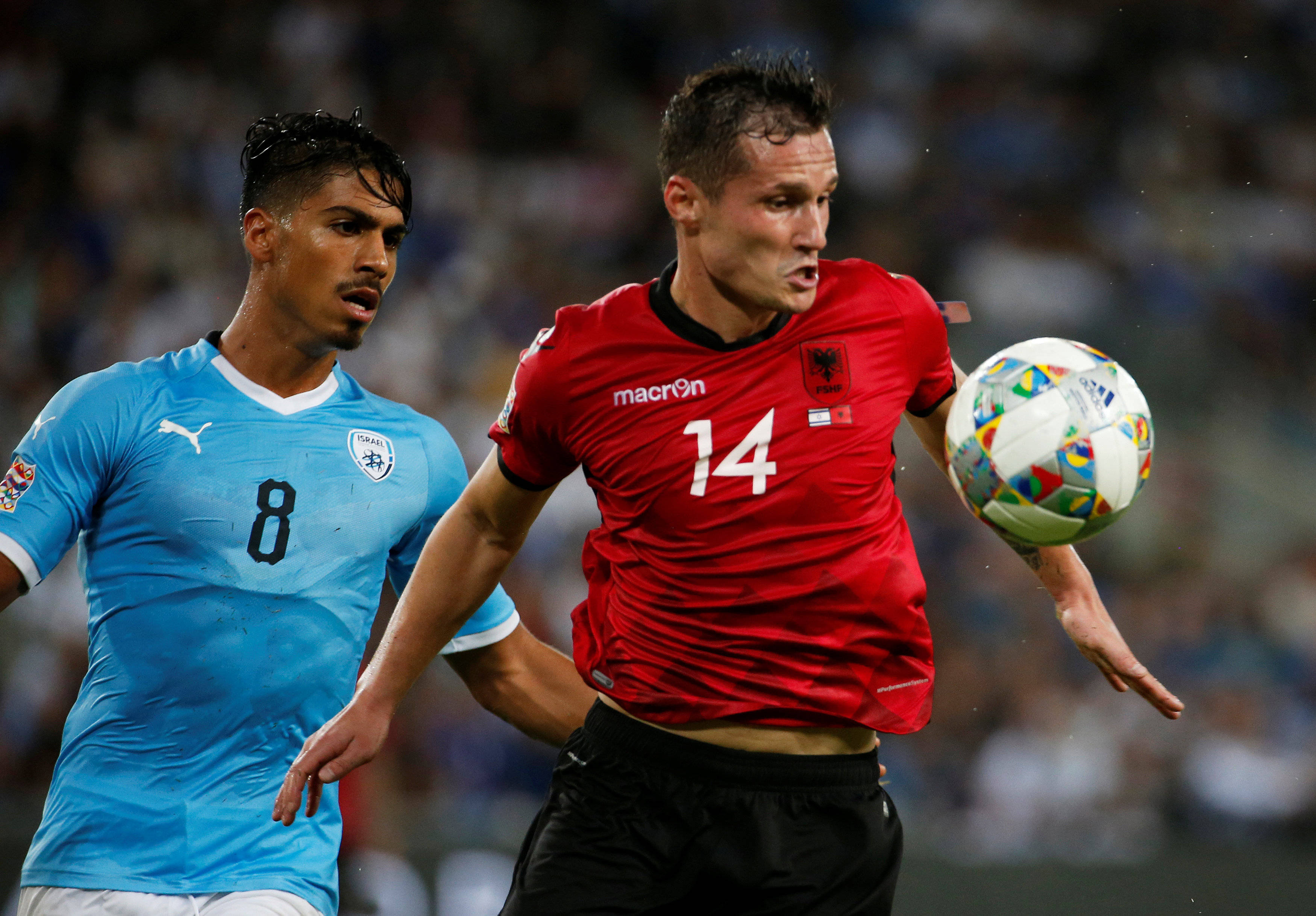 球队凭借团队合作赢下关键比赛