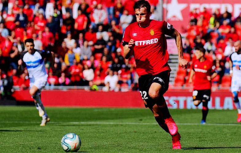 爱游戏app-巴利亚多利德主场惨败比利亚雷亚尔